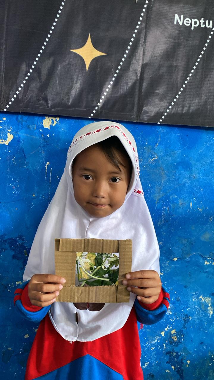 bingkai  bunga arumi